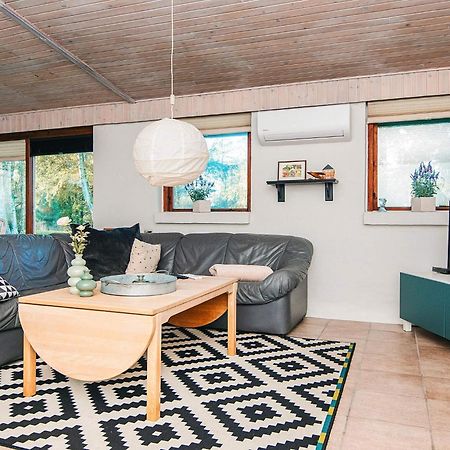 2 Person Holiday Home In Tarm Fjerbæk Exterior photo